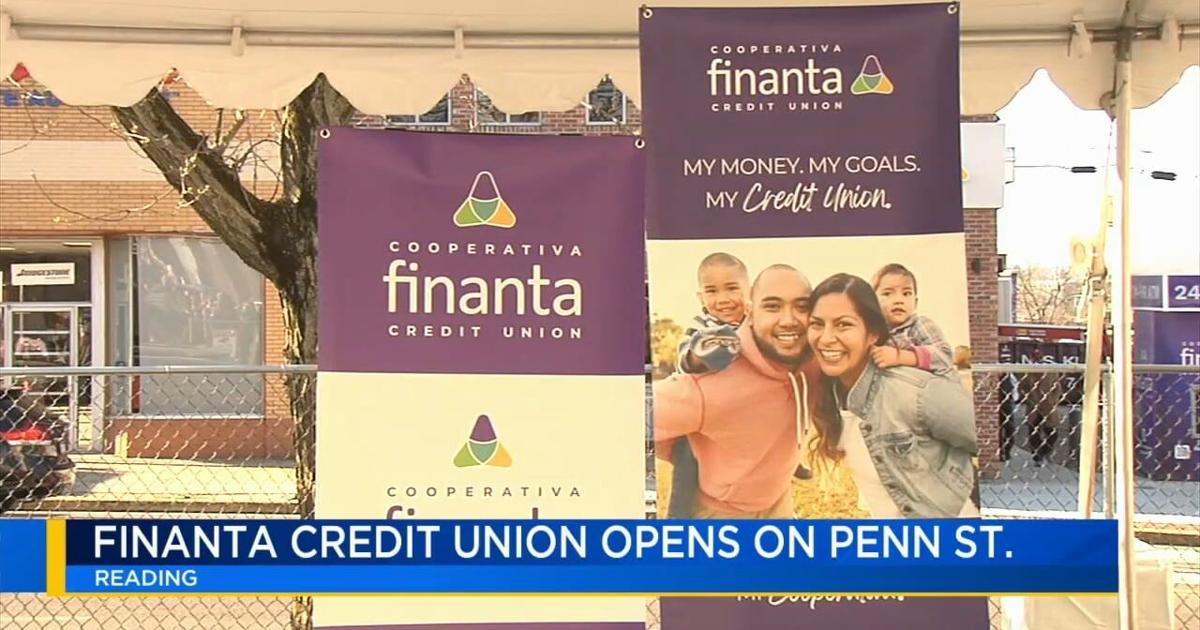 Ribbon cut for new bilingual credit union in downtown Reading | Berks Regional News