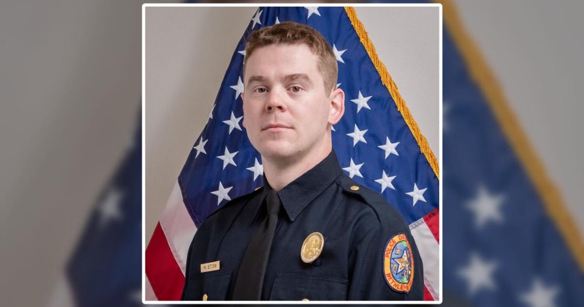 Off-duty officer stops elderly woman from falling victim to crypto scam | Bethelehm Area