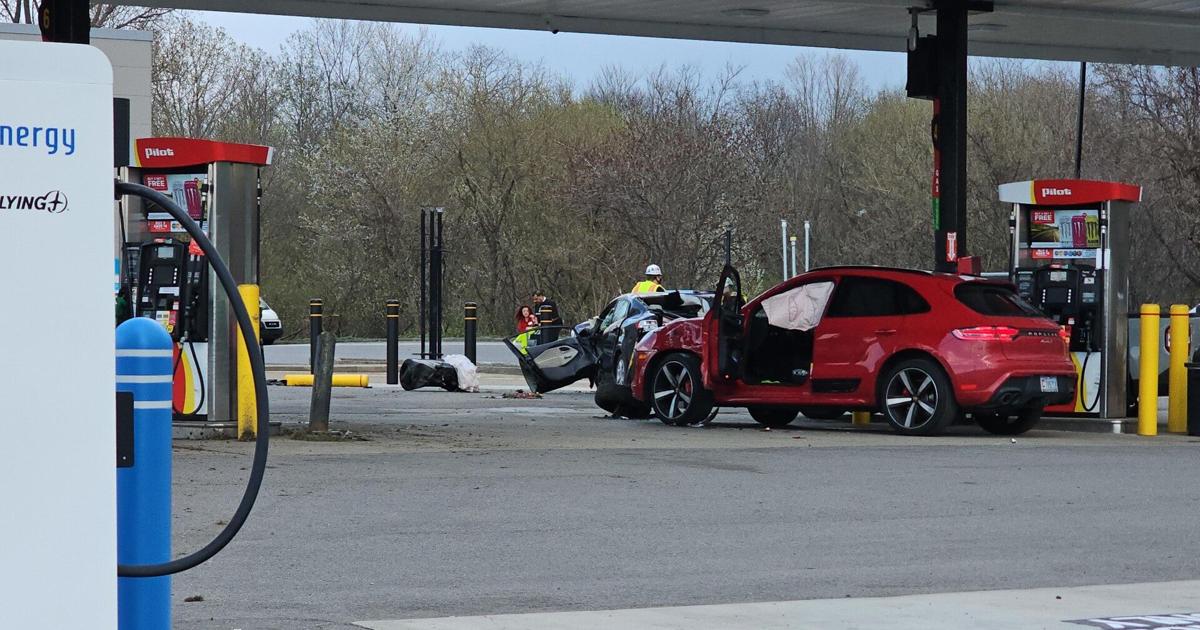 Vehicle Crashes through Fence into Pilot Refueling Station | News