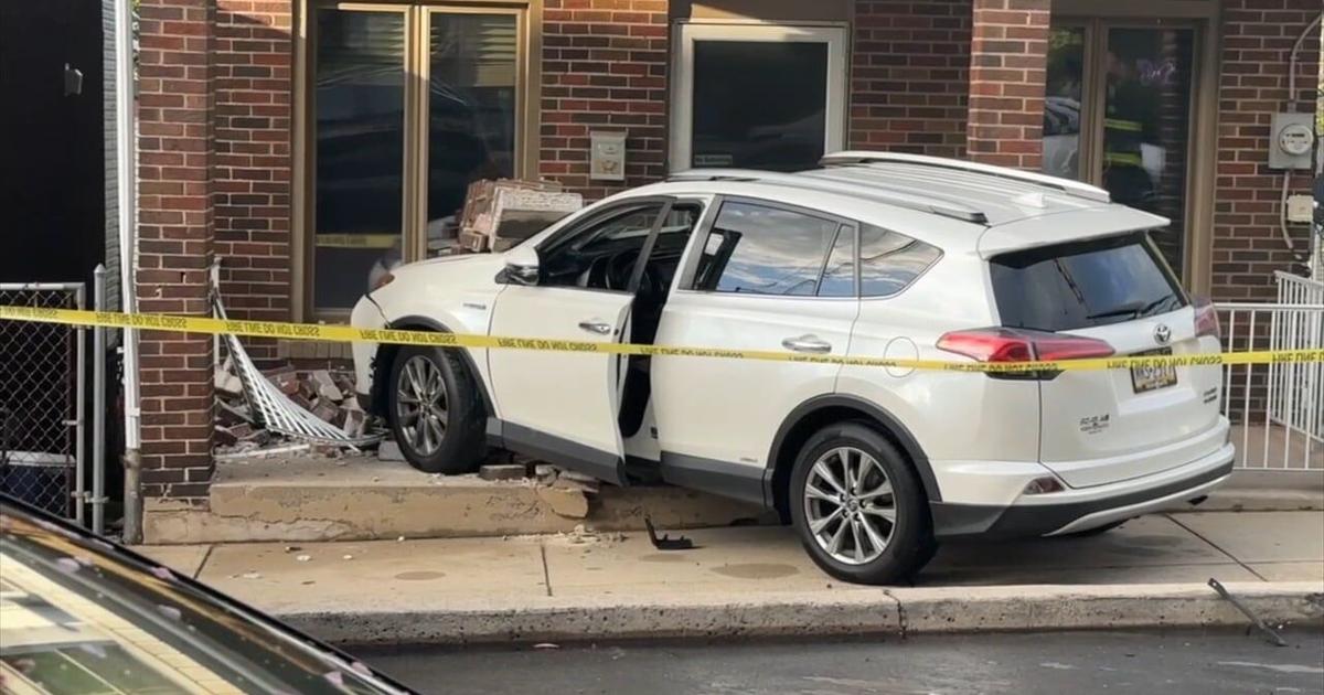 Driver crashes into Bethlehem home, porch damaged | Bethelehm Area