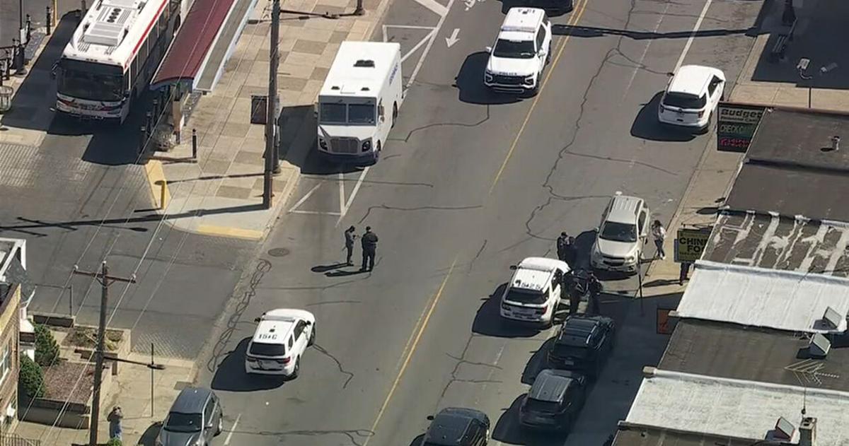 Armed men steal $1.8M from armored truck in Philadelphia | Pennsylvania News