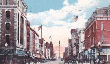 700 block of Hamilton Street looking east, Allentown, circa 1930 |