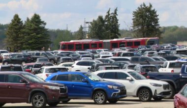 Park & Rides in Pittsburgh reach capacity on 2nd day of NFL Draft