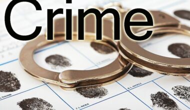 2 Sharon Hill officers charged with assisting a drug dealer