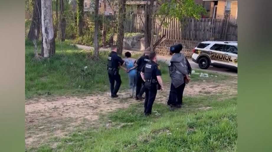 Video shows Pittsburgh police officer using force in arrest