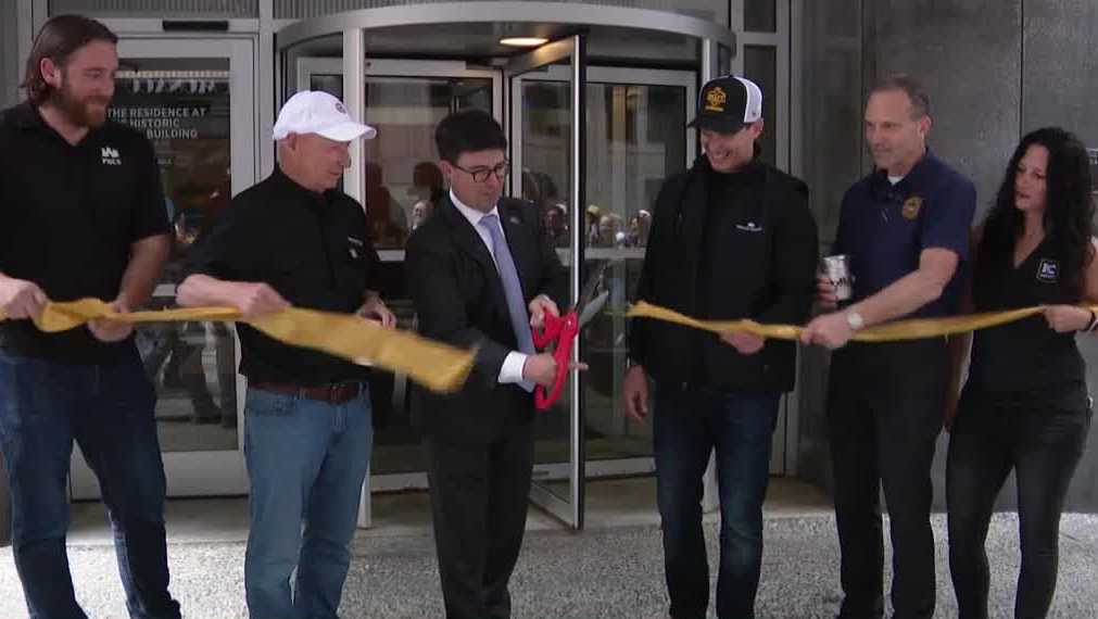 More than 100 businesses to hold grand openings in Pittsburgh