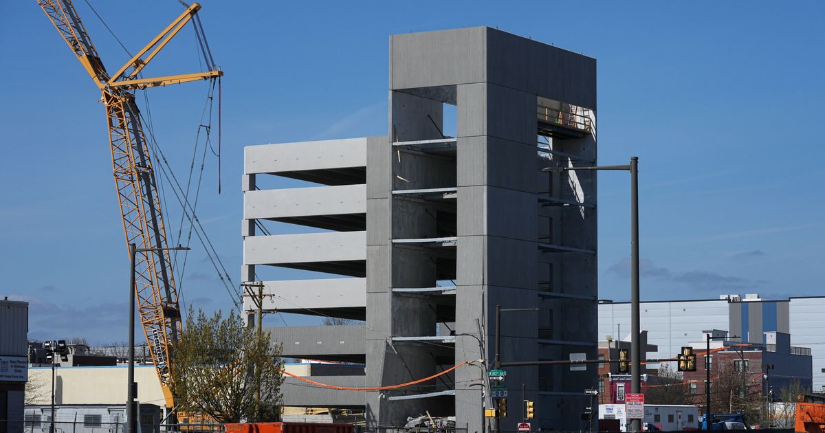 Bodies of 2 workers found days after partial collapse at parking garage being built in Philadelphia :: WRAL.com