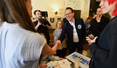 Jewish Democrat Josh Shapiro tests political muscle in Pennsylvania's midterms