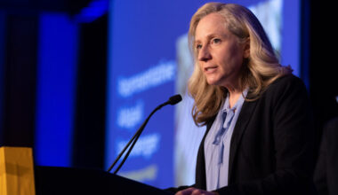 Virginia Governor Abigail Spanberger - Photo by AFGE via Flickr