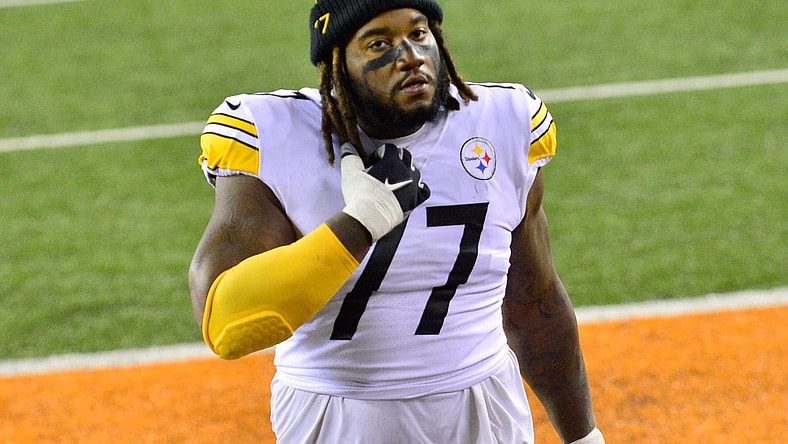 Steelers OT Derwin Gray