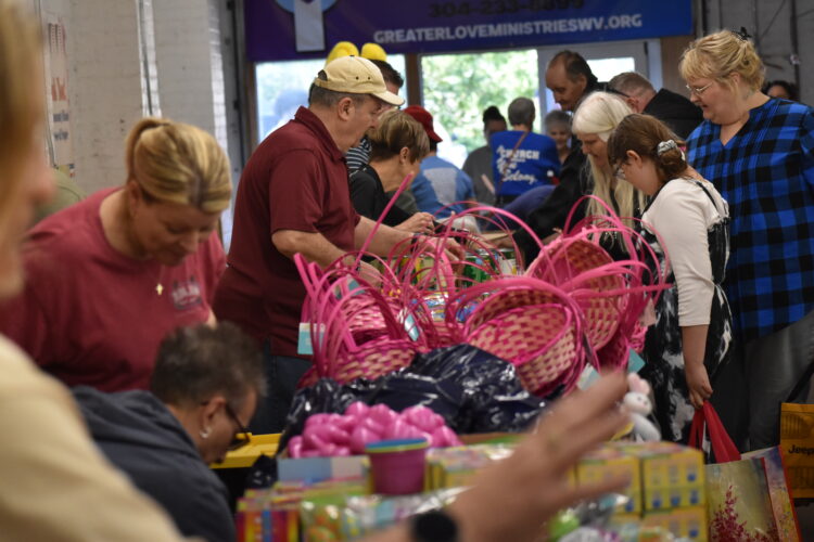 Community Comes Together For Bethlehem Apostolic Temple Easter Food Distribution | News, Sports, Jobs