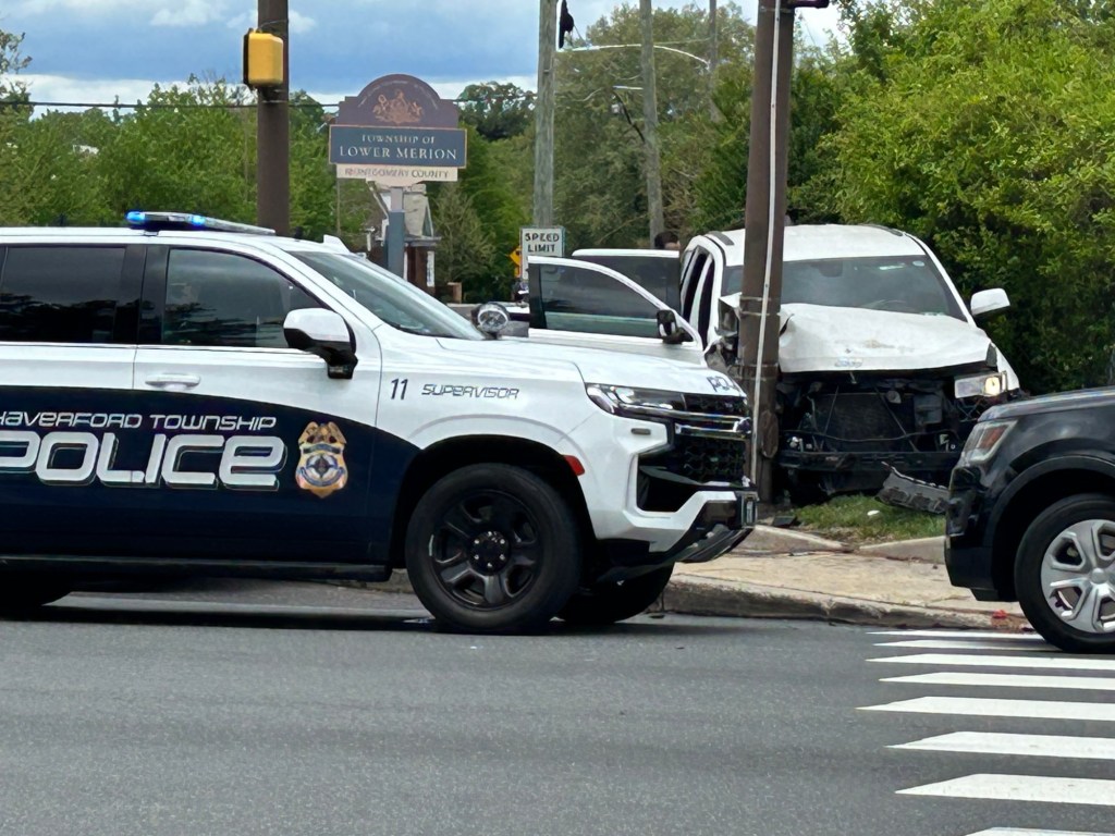 2 in custody after fleeing Springfield police, crashing in Lower Merion