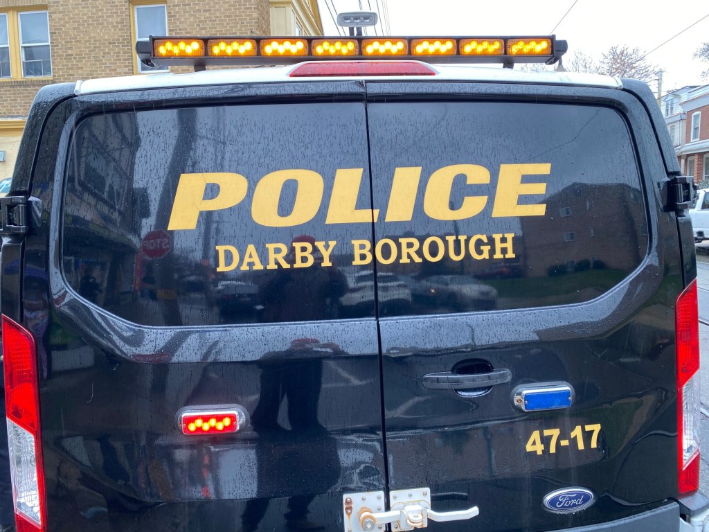 Darby police tree a burglar on Highland Avenue