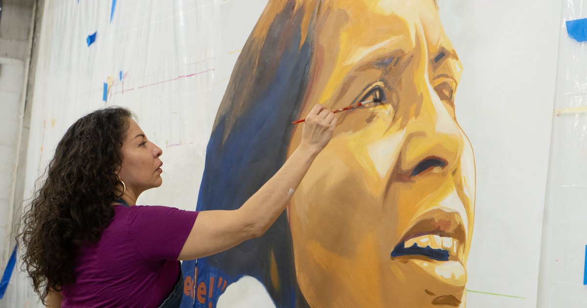 Artist to paint over image of César Chávez in Fairhill mural with portrait of Dolores Huerta