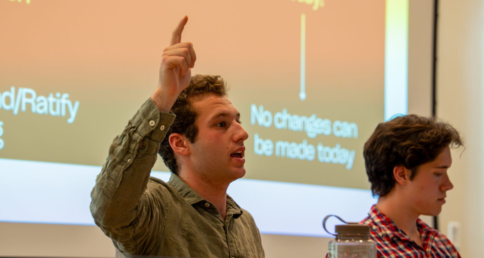 Student Senate discusses rebranding, elections and other internal changes