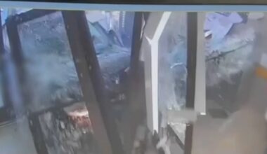 5 hurt after man deliberately crashes into Philly police building