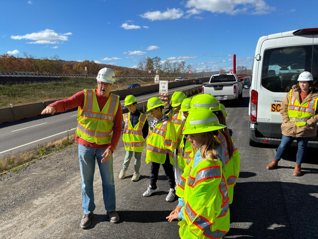 Mid Valley Elementary Center students visit Twin Bridge job site