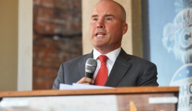 Lake challenges Flynn to debates in 22nd Senate District Democratic primary