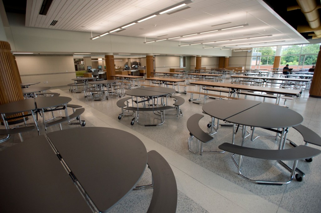 Advocates call on Bethlehem schools to offer universal free lunch