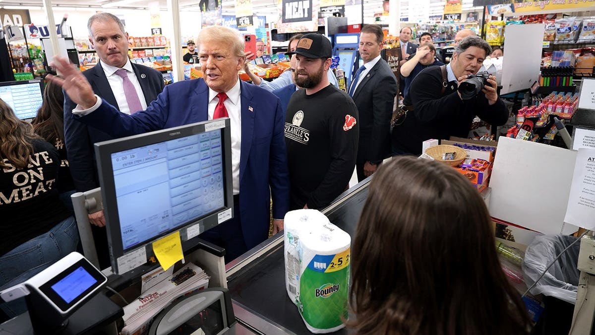 Trump at market in Armstrong County