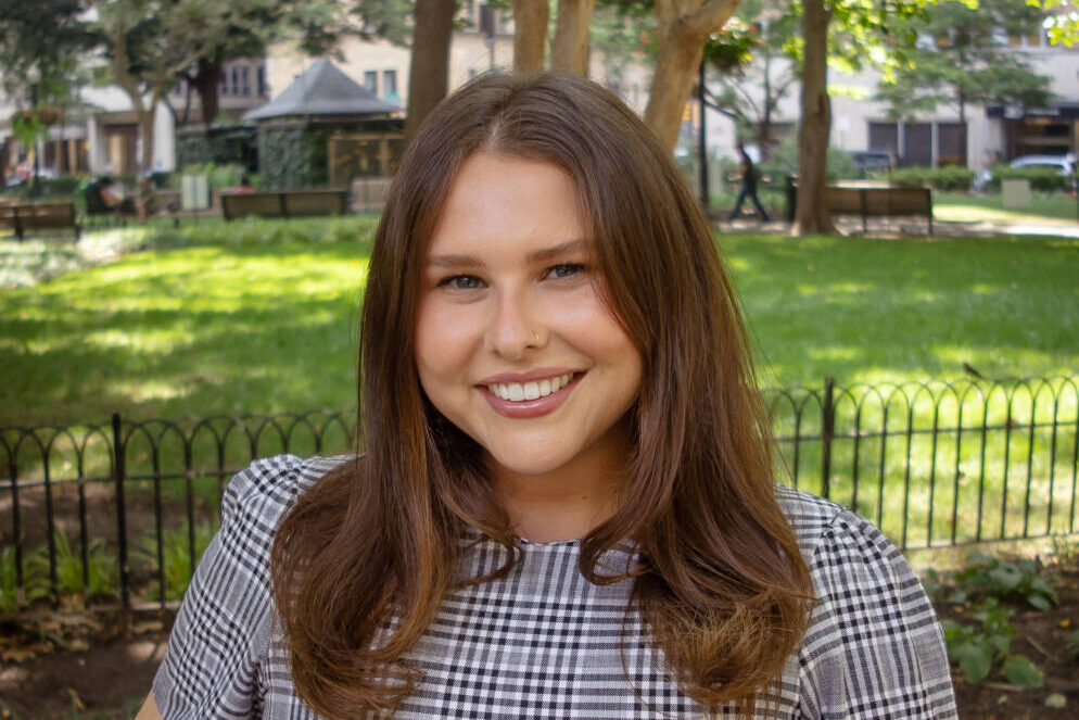 Samantha Holzer: Graduate Hospital Resident Works to Connect Philadelphia’s Jewish Community