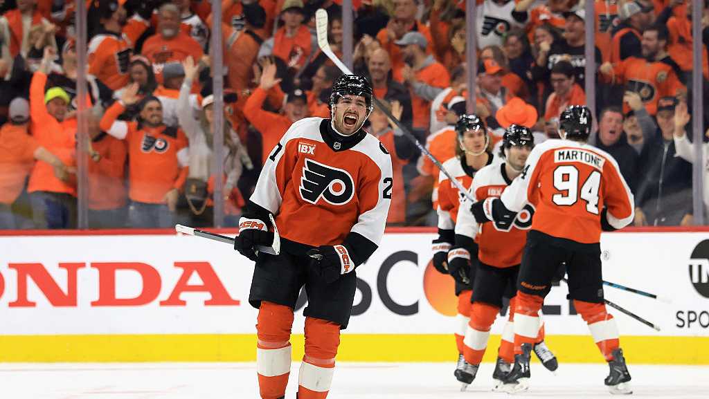 Philadelphia takes 3-0 series lead into game 4