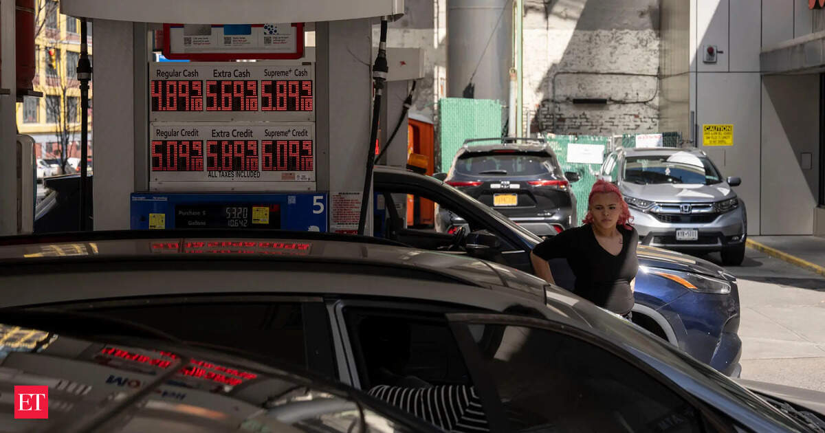 Gas Prices Today April 1: Check latest rates in California, Texas, Pennsylvania, Florida, and New York