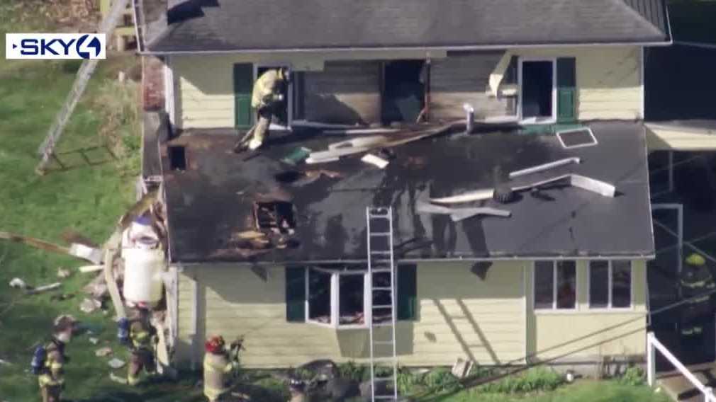 House fire breaks out in Elizabeth Township, Pennsylvania