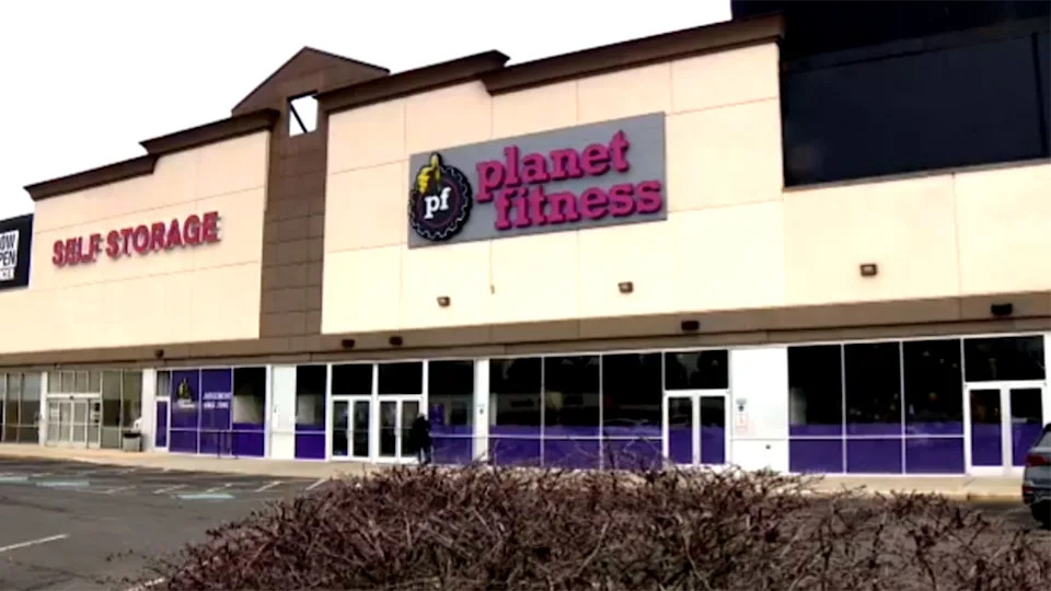 Planet Fitness exterior