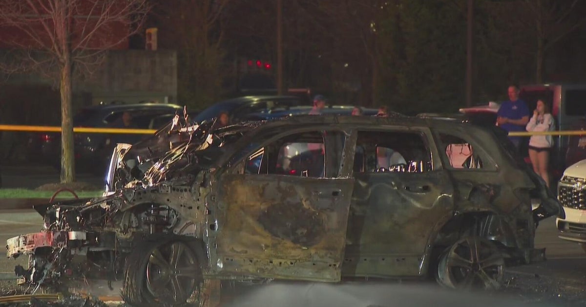 Electric vehicle catches fire in Pittsburgh-area shopping plaza