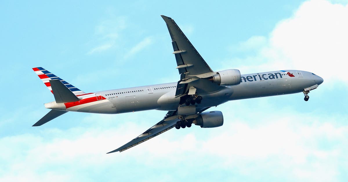 American Airlines flight makes emergency landing in Philadelphia after experiencing mechanical issue