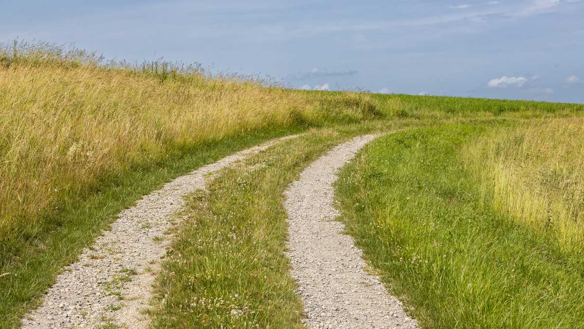 Bill that would lower speed limits on dirt and gravel roads heads to Pa. House
