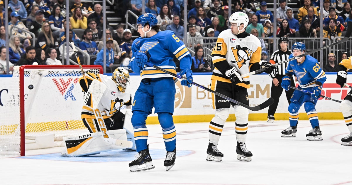 Penguins fall 7-5 to Blues in regular season finale