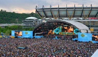 A record number of people attended the NFL draft in Pittsburgh on Thursday. Here's the total.