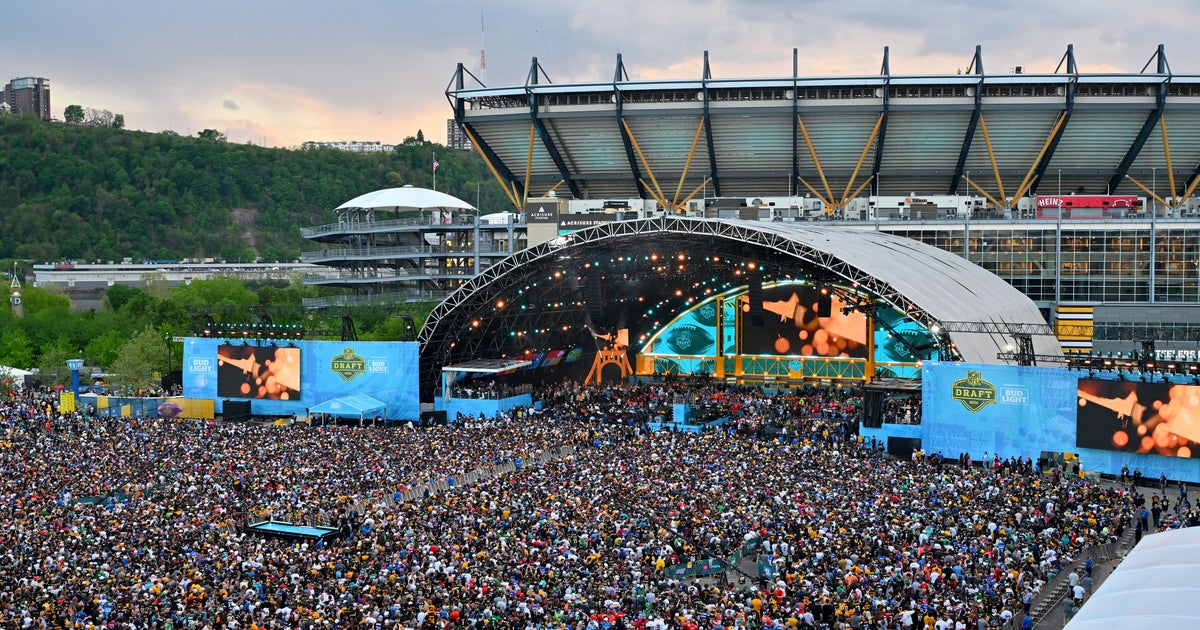 A record number of people attended the NFL draft in Pittsburgh on Thursday. Here's the total.