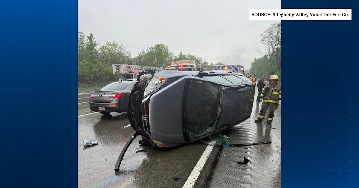 Vehicle rolls over on Route 28 in Allegheny County – WPXI