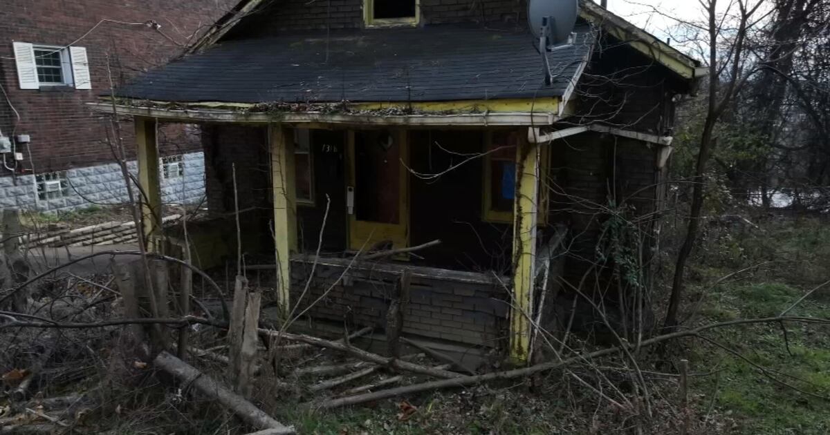 City expands demolition blitz of condemned homes to two more neighborhoods – WPXI