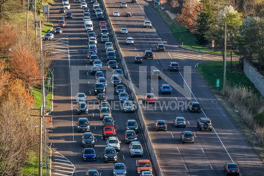 BREAKING: Two-car crash causes heavy traffic delays on Route 309