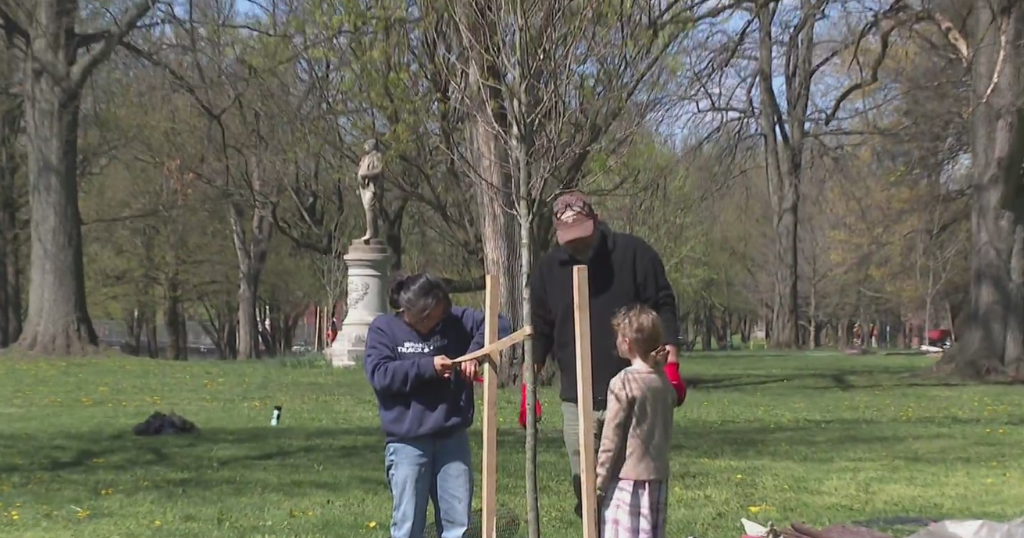 Pittsburgh second graders get a unique environmental lesson on the North Shore