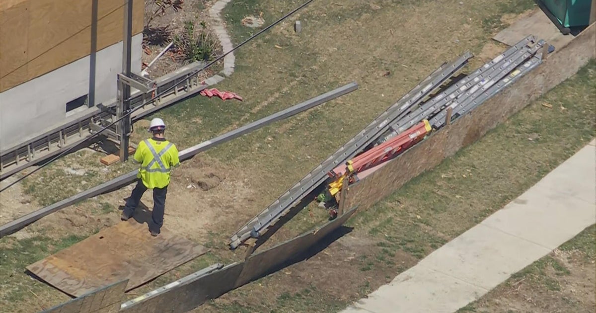2 workers hospitalized after electric shock outside home in Ocean City, New Jersey