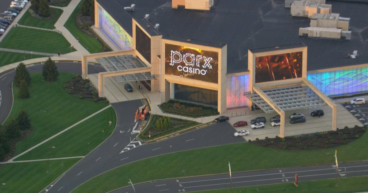Mom arrested for leaving 1-year-old in a hot car outside a casino, police say