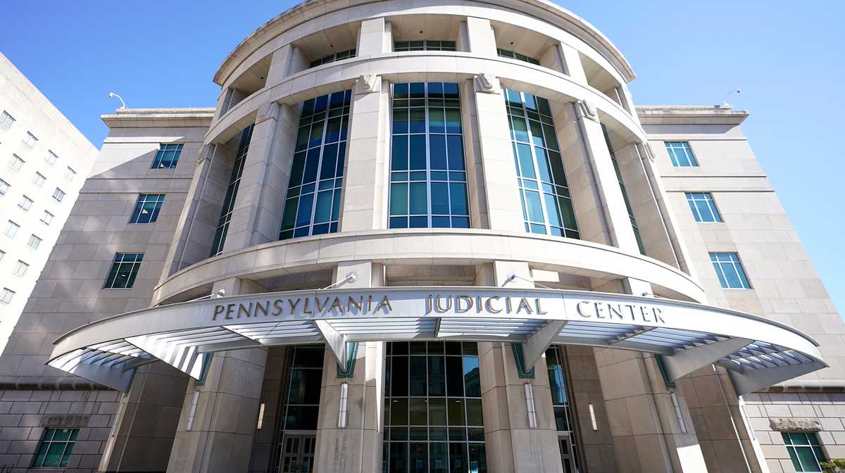 Pennsylvania constitution guarantees abortion rights, court rules