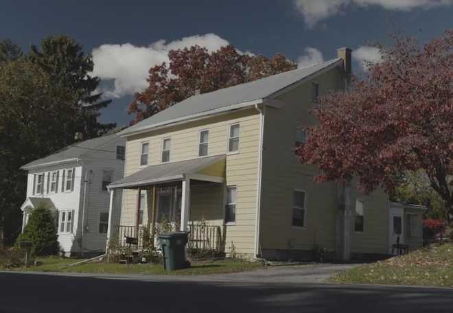 house on west willow road