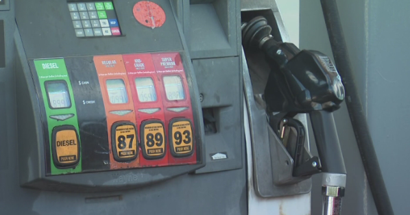 Gas prices in Pittsburgh continue to rise, and little relief is in sight. Here's when you should fill your tank