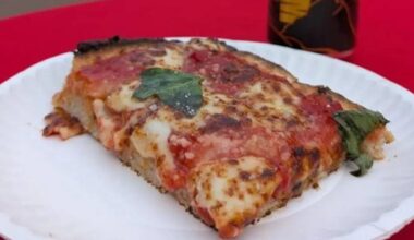 Popular pizzeria opens second location in Pittsburgh