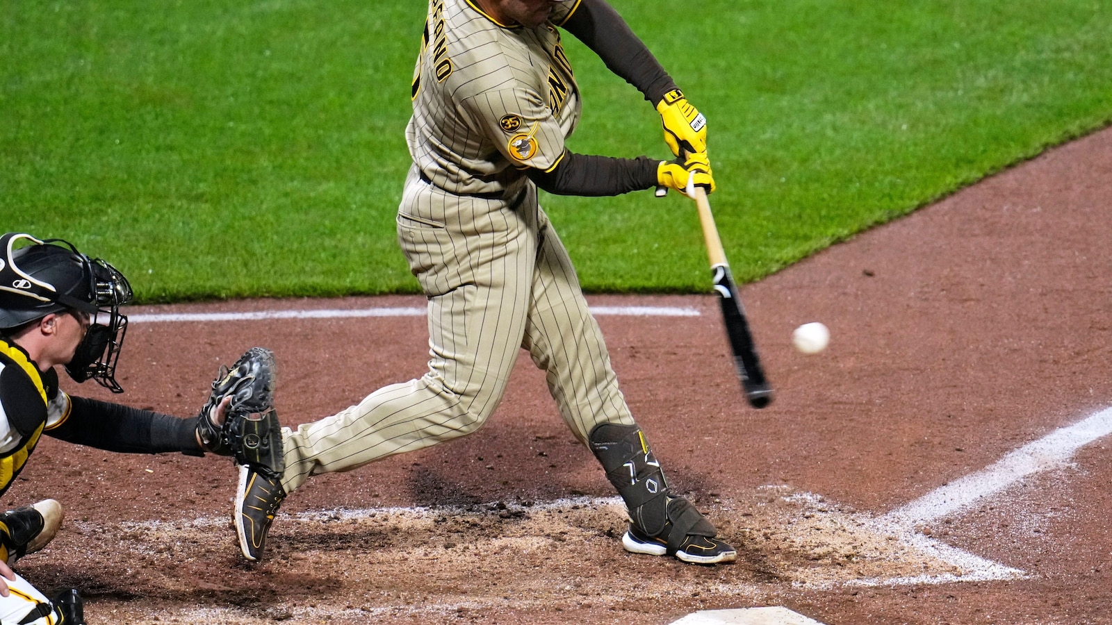 Padres blank Pirates 5-0 for 3rd straight victory, ending Pittsburgh's 5-game win streak