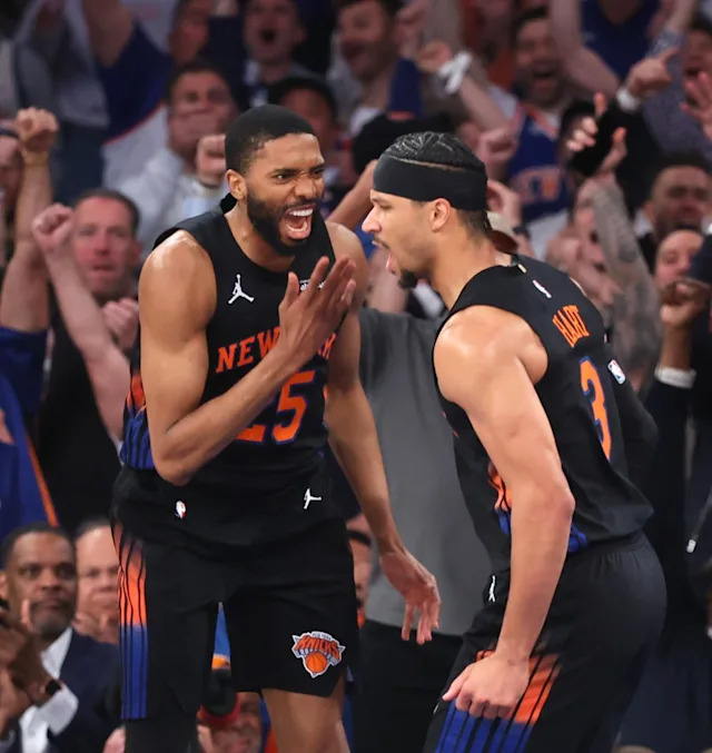 The <a class="link " href="https://sports.yahoo.com/nba/teams/new-york/" data-i13n="sec:content-canvas;subsec:anchor_text;elm:context_link" data-ylk="slk:Knicks;sec:content-canvas;subsec:anchor_text;elm:context_link;itc:0" data-yga="{"yLinkElement":"context_link","yModuleName":"content-canvas","yLinkText":"Knicks","ySubModuleName":"anchor_text","yHasCommerce":false}">Knicks</a> took a 2-0 series lead with wins at MSG. Charles Wenzelberg / New York Post
