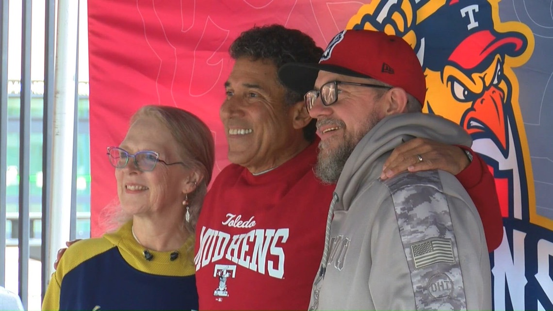 ‘The Office’ Star Oscar Nuñez Celebrates ‘The Paper’ Night in Toledo