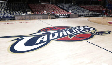 Philadelphia reportedly to hire Cleveland GM Mike Gansey as new head of basketball operations