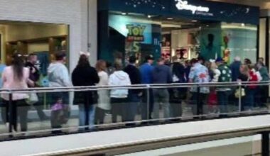A new Disney store at a Pennsylvania mall draws massive crowds